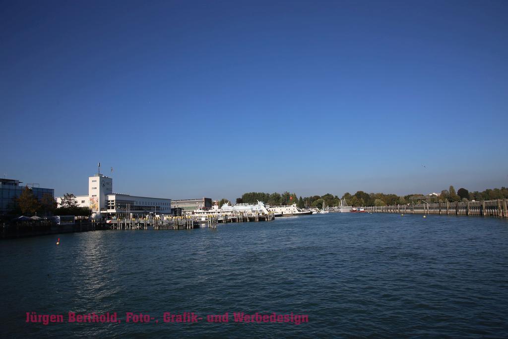 Lakeside Smoker-Apartment Friedrichshafen Esterno foto