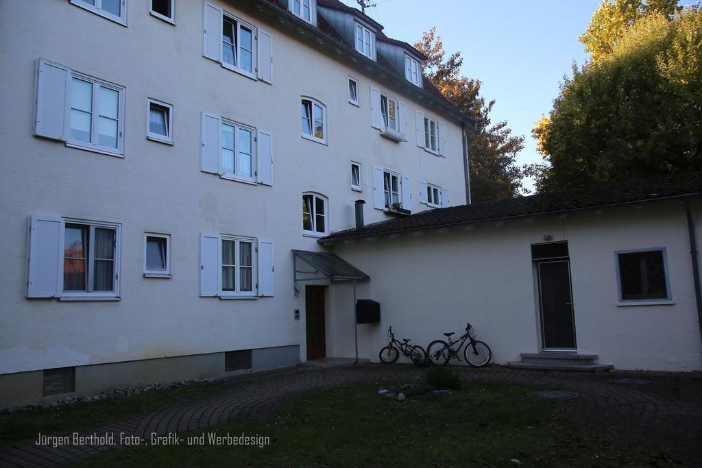 Lakeside Smoker-Apartment Friedrichshafen Esterno foto